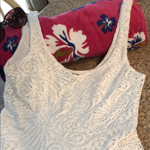 APT.9 White Lined Lace Dress - Great Swim Cover Up - Picture 2 of 15